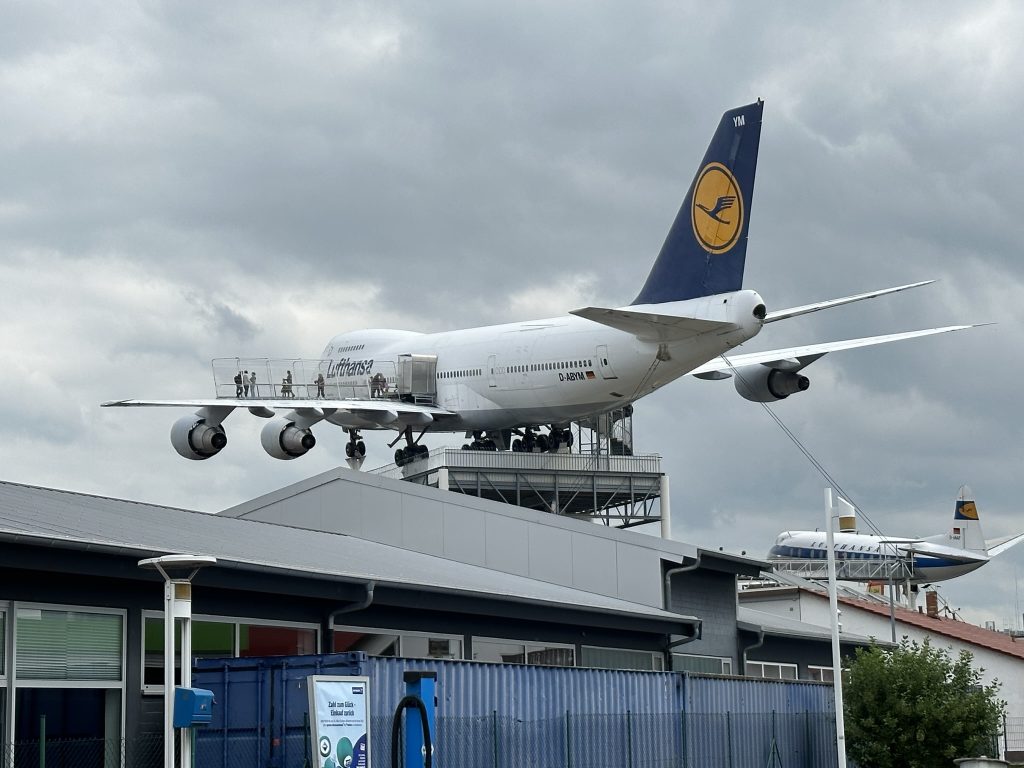 Technikmuseum in Speyer. Eine Jumbo B747 lädt zum Besuch ein.